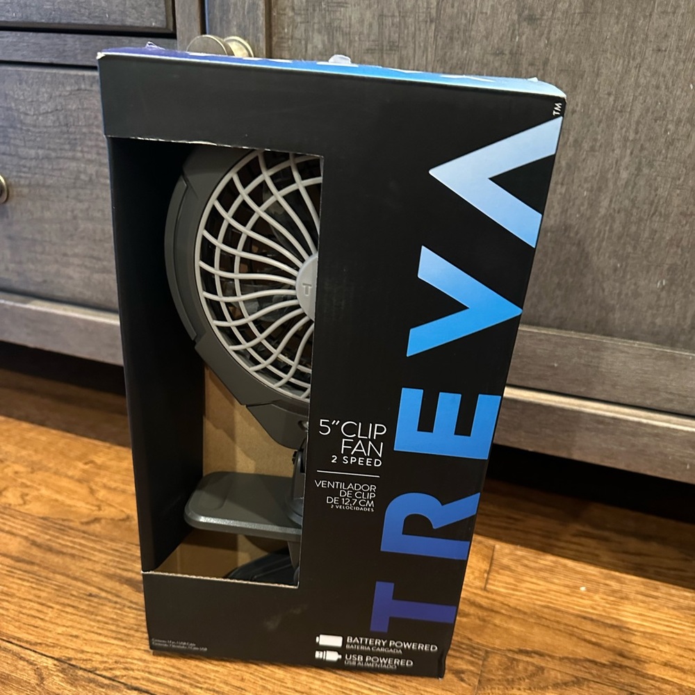 NIB Treva 5" Clip Fan - Picture 2 of 5